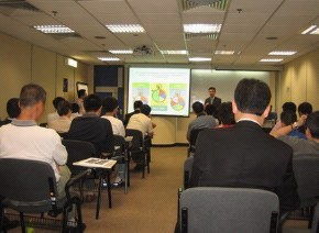 香港專業(yè)團(tuán)體與服務(wù)概覽 從公會到協(xié)會的多元化支持